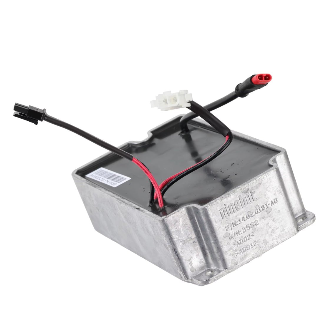 Inbyggd laddare Ninebot G2 - Reservdel - Wheelyshop
