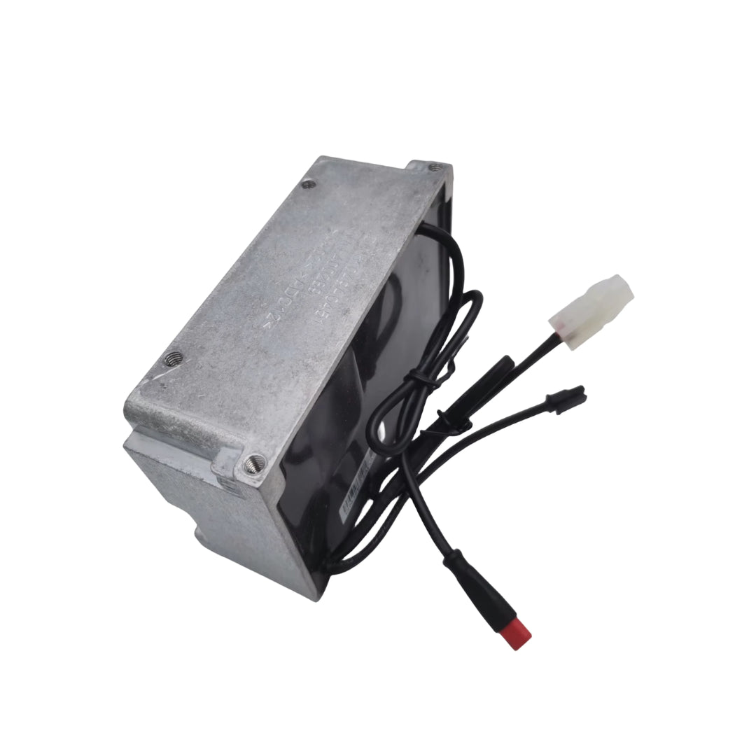 Inbyggd laddare Ninebot P65/P100 - Reservdel - Wheelyshop