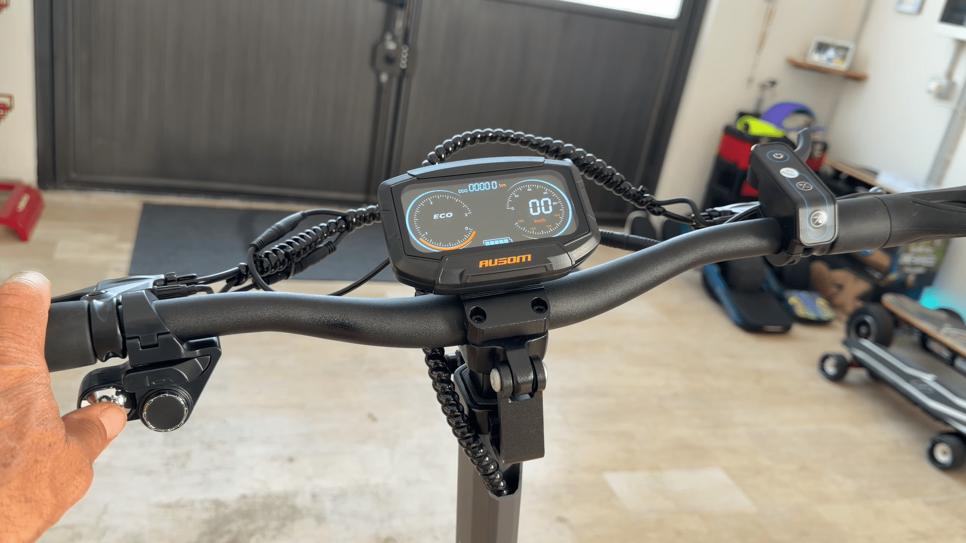 Ausom L1 Max - Elsparkcykel - Wheelyshop