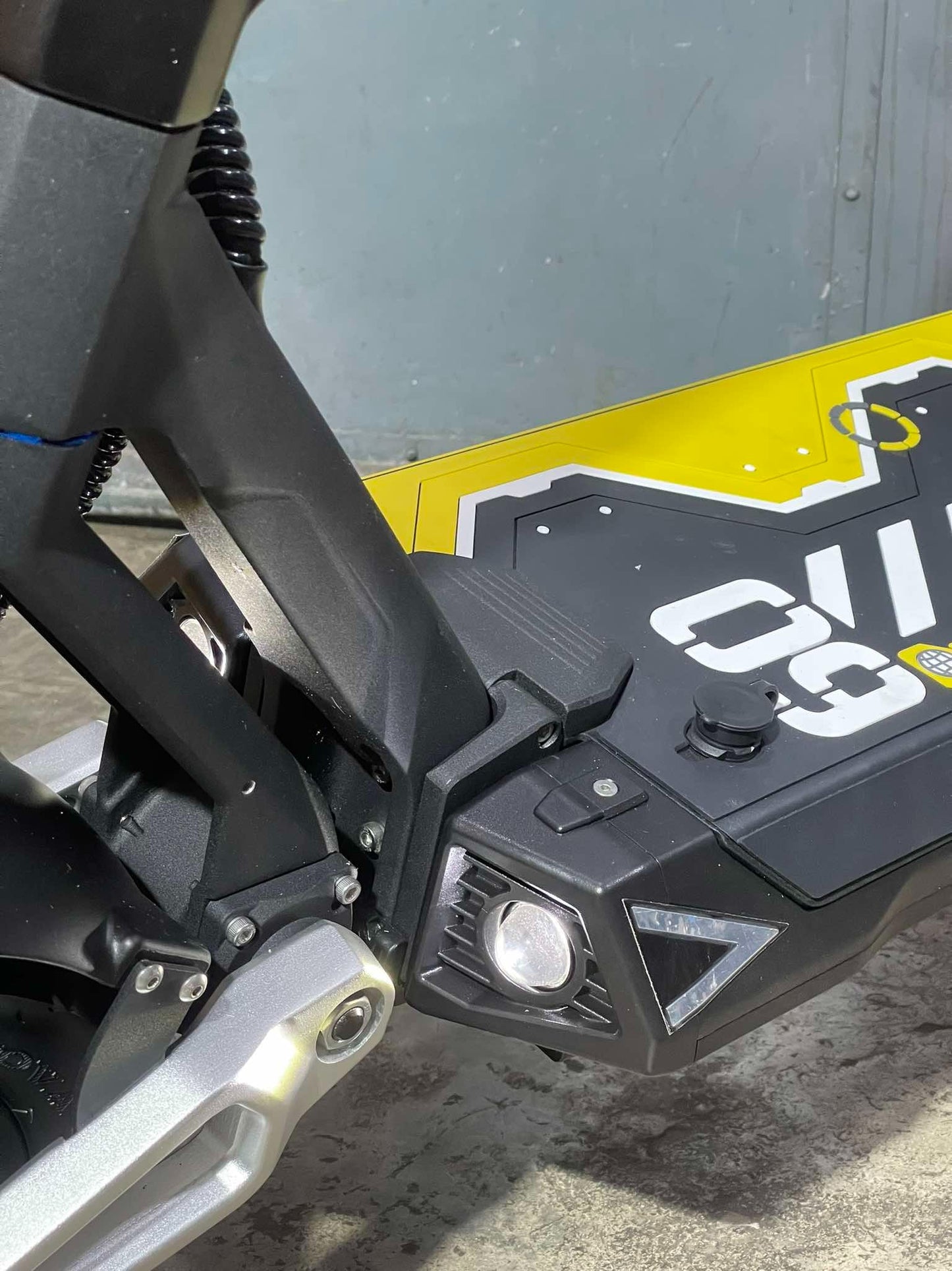 Punk Rebel - Elsparkcykel - Wheelyshop