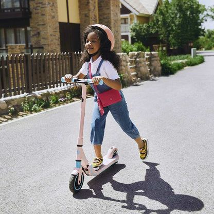 Wheely - Junior | Barn åker elsparkcykel / elscooter rosa | Wheely Shop